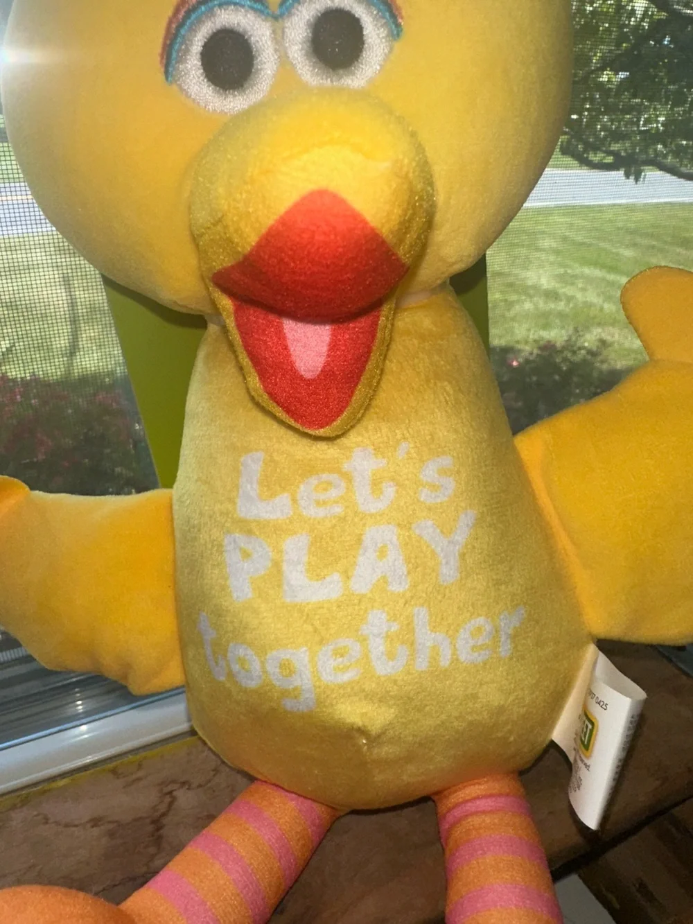 Sesame Street Big Bird 14”Plush Pet Toy With Clinker & Squeaker 